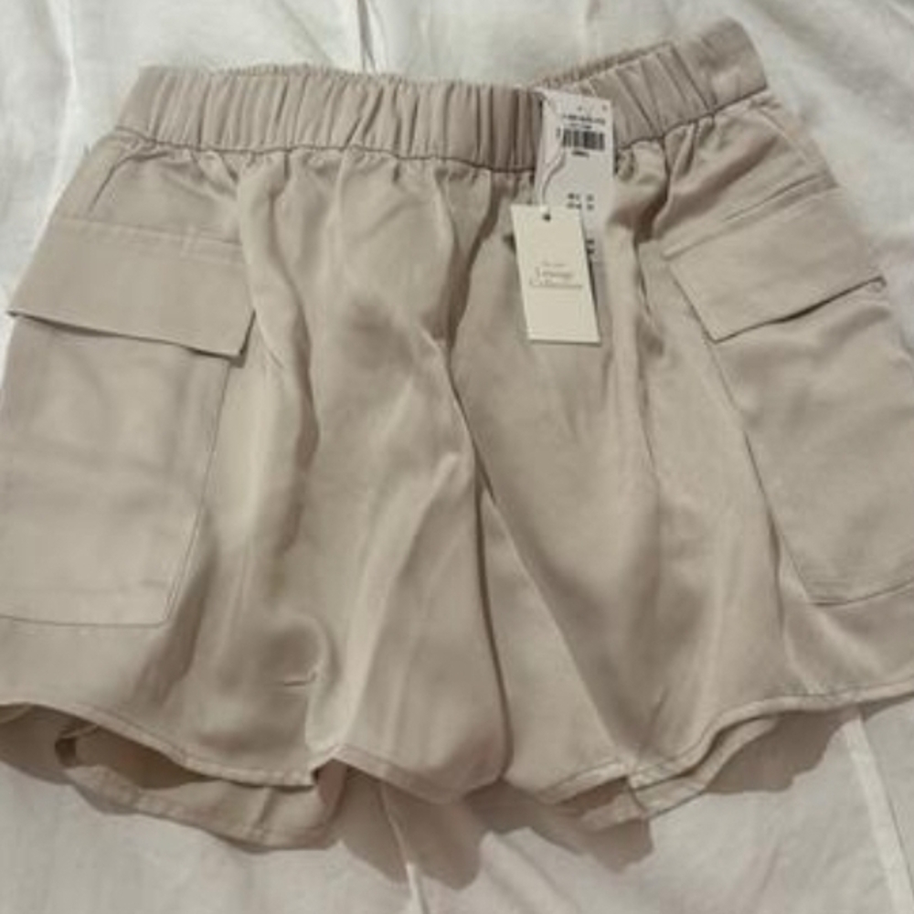 Women's Beige Shorts